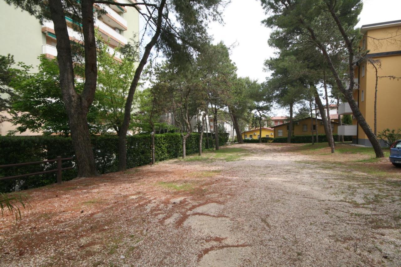 Ba- Tintoretto Apartments - Линьяно-Саббьядоро Экстерьер фото