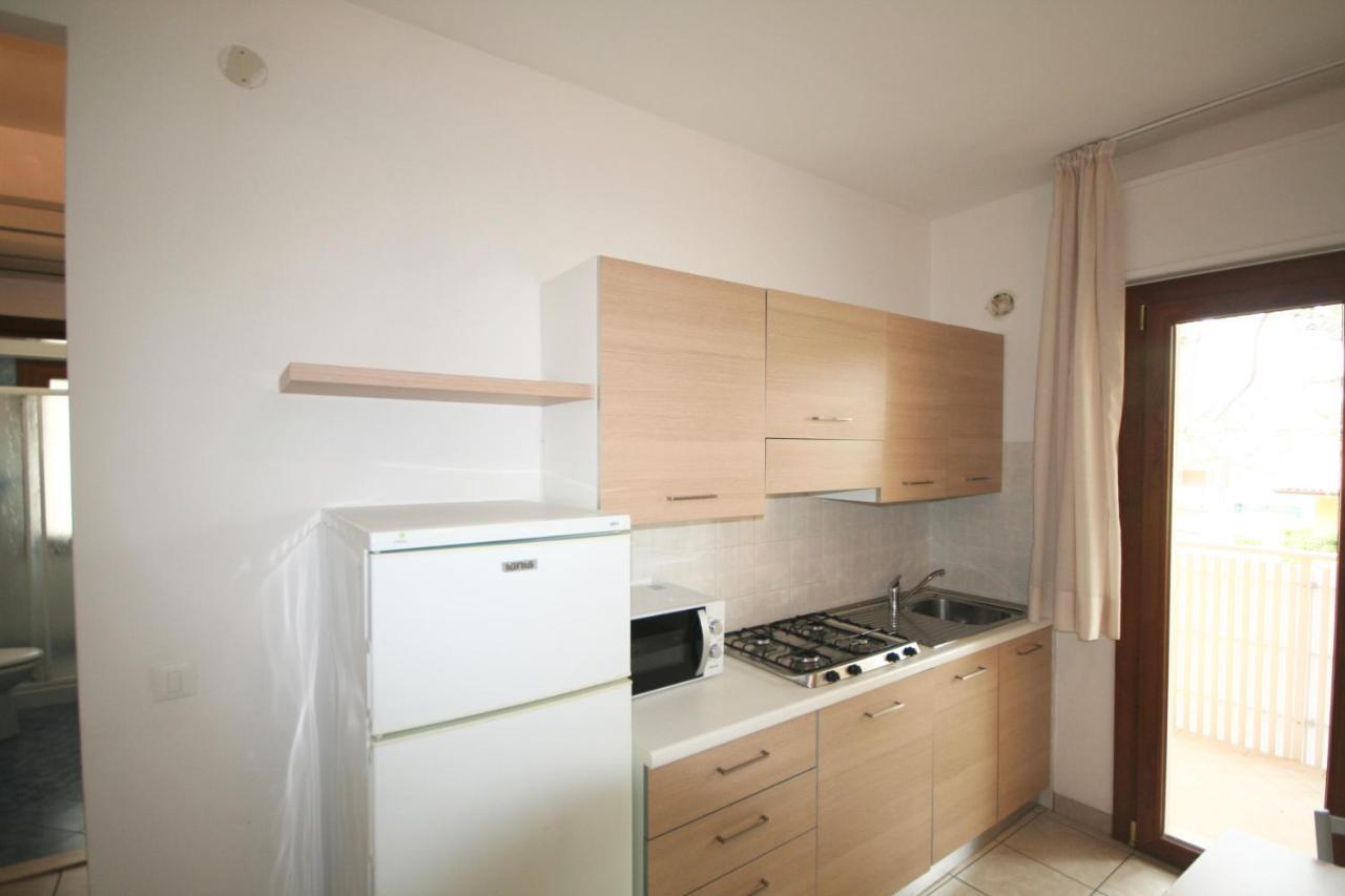 Ba- Tintoretto Apartments - Линьяно-Саббьядоро Экстерьер фото