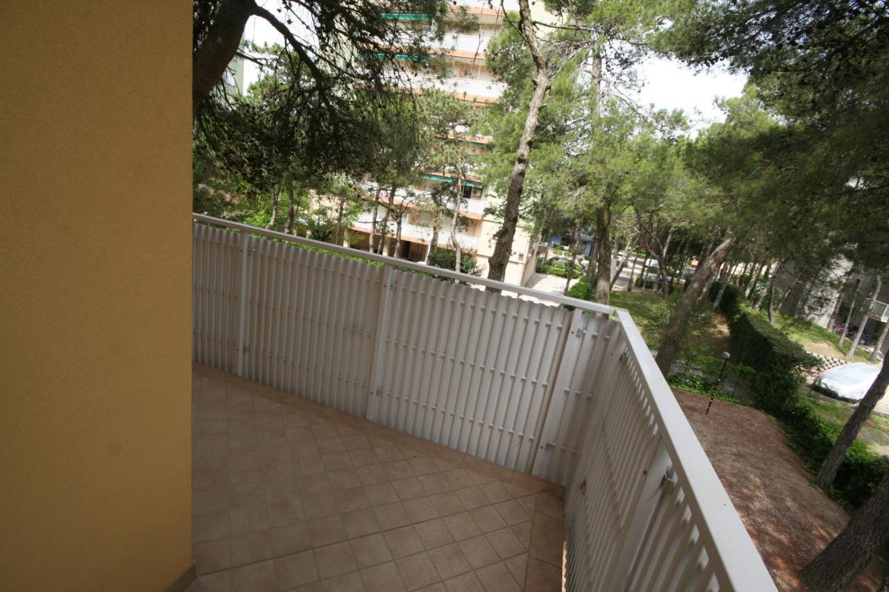 Ba- Tintoretto Apartments - Линьяно-Саббьядоро Экстерьер фото